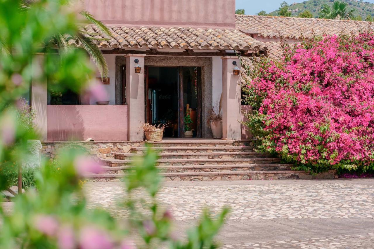 Il Monastero Hotel Geremeas Exterior photo