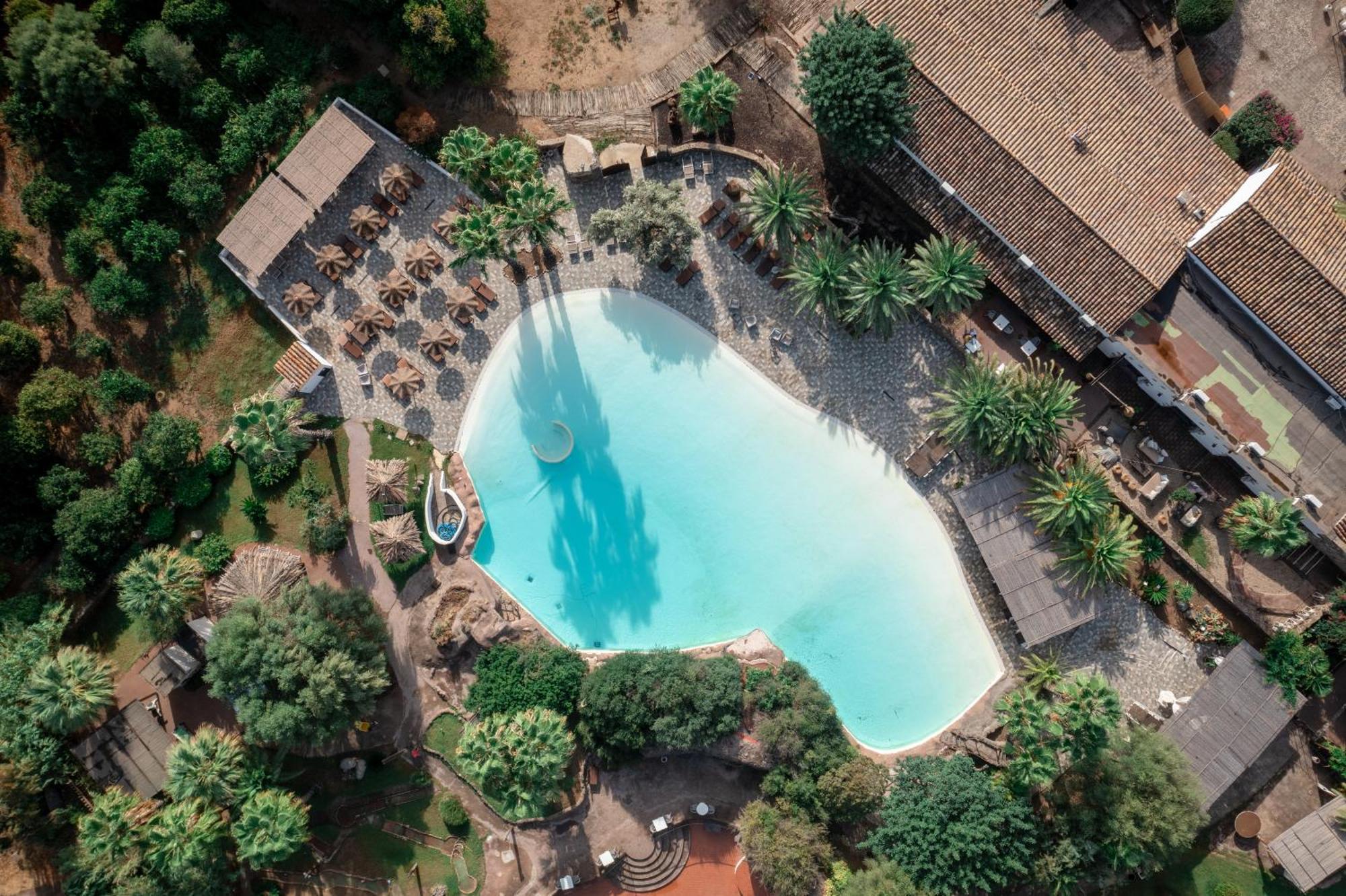 Il Monastero Hotel Geremeas Exterior photo
