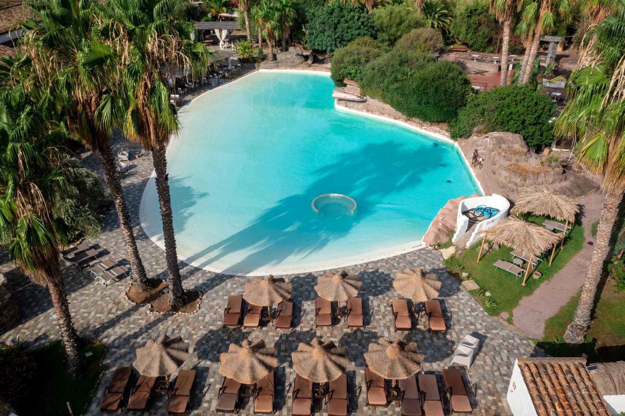 Il Monastero Hotel Geremeas Exterior photo